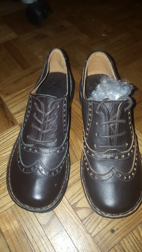Zapatos 35 De Cuero Marco Donatti 