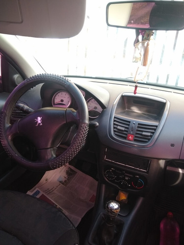 Imagem 5 de 9 de Peugeot 207 Passion 2011 1.4 Xr Sport Flex 4p