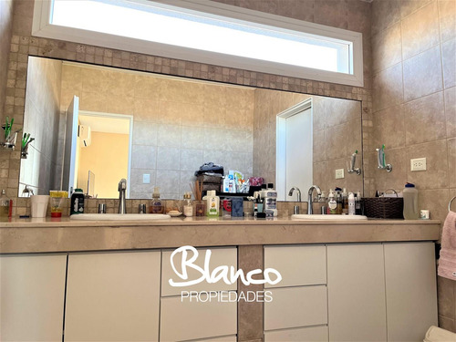 Casa En Venta En Pilar Del Este, Barrio San Alfonso, Pilar, G.b.a. Zona Norte