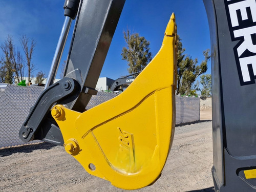 2020 Retroexcavadora John Deere 710 L