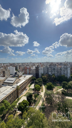 Oportununidad - Venta Amplio Departamento De 100m2 - 2 Dormitorios Mas Comodin Mas Cochera