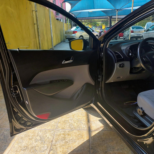 Hyundai HB20S HB20S PREMIUM 1.6 FLEX 16V AUT. 4P