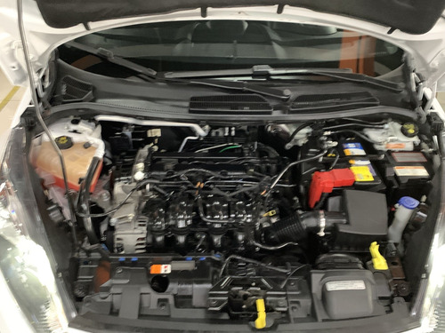 Ford Fiesta 1.6 TI-VCT FLEX SE MANUAL