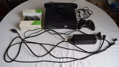 XBOX 360 SLIM DESTRAVADO COM 1 CONTROLE KINECT E 15 JOGOS 