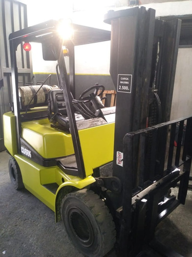 Autoelevador Clark Cgp 25 2500 Kg (genesis 1)