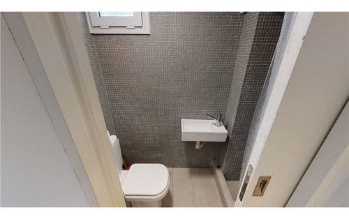 Imagen 26 de 30 de Casa En Venta En Olivos Con Pileta Y Jardin