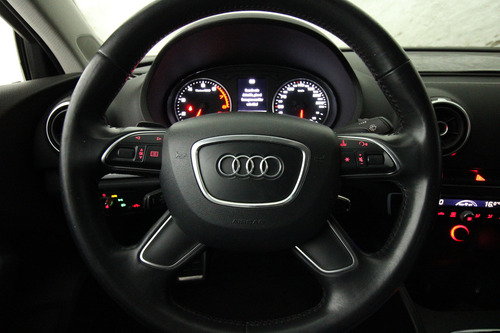 Audi A3 1.8 Ambiente At