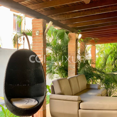 Cgi + Lecheria Ofrece En Venta Hermoso Apartamento En El Conjunto Residencial Costa Azul