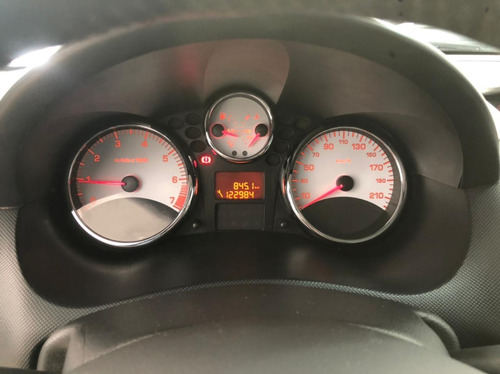 Peugeot 207 Xt Compact 2012 122.000km