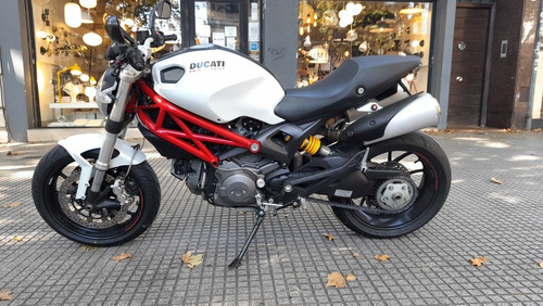 Imagen 2 de 8 de Ducati Monster