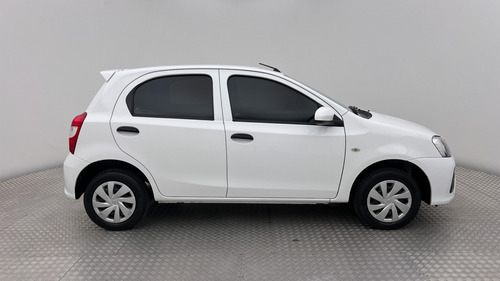 Toyota Etios 1.5 Sedan X