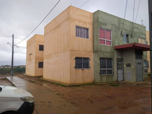 Apartamento Com Dois Quartos Sala Cozinha Banheiro E Lavande