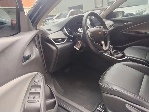 Chevrolet Onix 1.0T Premier Hatch At