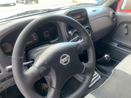 Imagen 10 de 15 de Nissan Np300 Doble Cabina Estacas