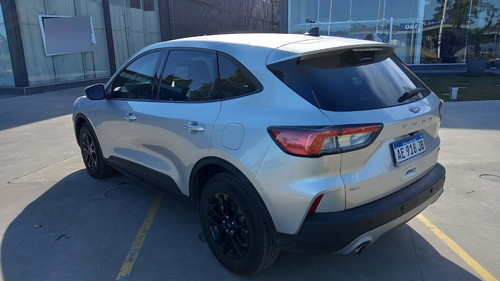 Imagen 8 de 16 de Ford Kuga Hibrida Se
