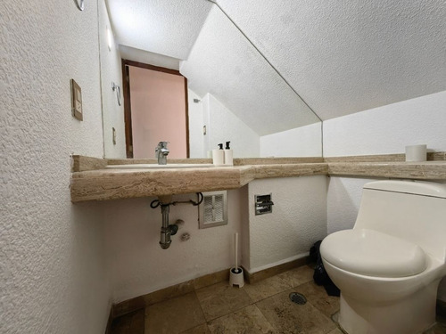 Casa En Condominio En Col. Del Valle / 282m2
