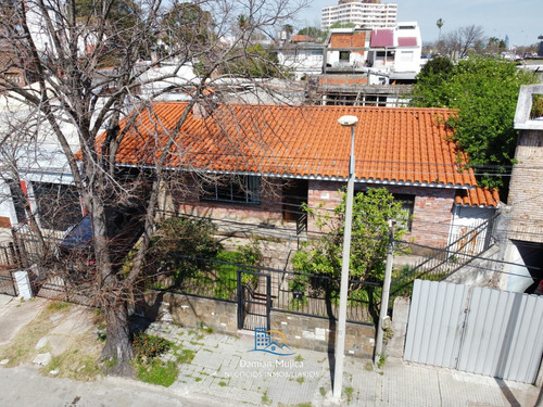 Venta Casa 4 Dormitorios La Blanqueada Con Cochera