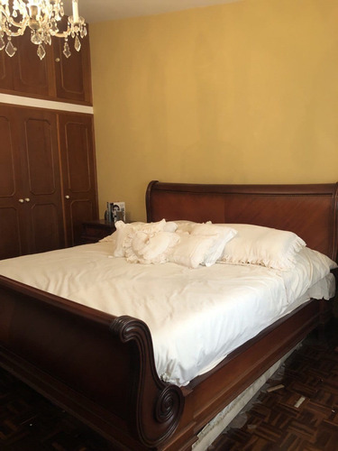 Venta De Casa En Urb Prados Del Este, Mcpio Baruta, Caracas. Mr