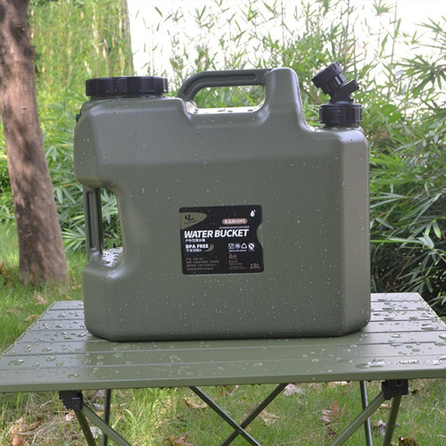 Outdoor Drinking Water Bucket With Faucet Pitcher