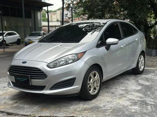Ford Fiesta 1.6 Sportback Se Mecánica