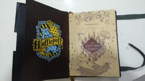 Imagem 3 de 5 de Grimório Harry Potter Hufflepuff