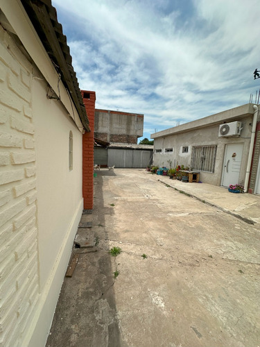 Casa En Virrey Del Pino A Pasos De Ruta 3
