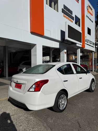 Nissan Versa Sense Mt