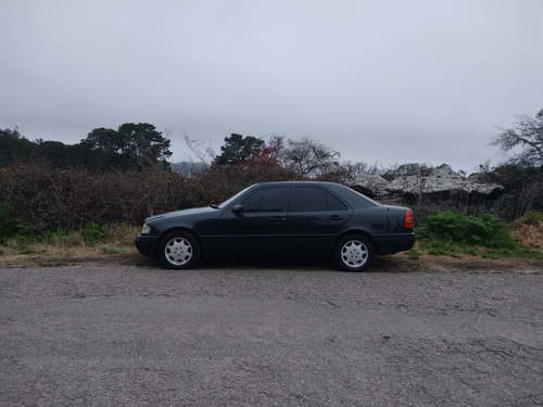 Mercedes-Benz Clase C 2.2 C220 Classic