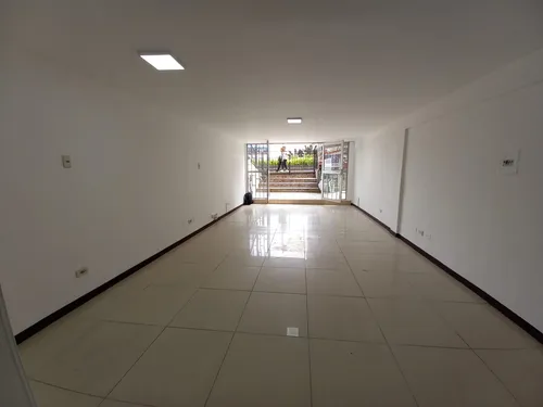 Local En Arriendo En Primer Piso En La Av Santander/manizales (279062295).