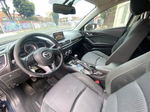 Mazda 3 2.0 Touring