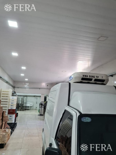 Imagen 7 de 23 de Venta De Galpón, 3 Departamentos, Local Y Espacio Guardacoches En Quilmes Oeste