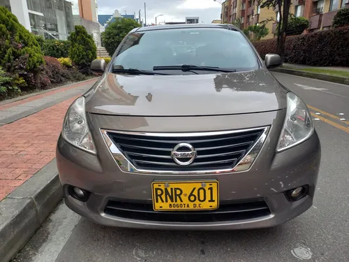 Nissan Versa 1.6 Advance