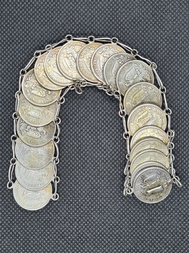 Pulsera Con 20 Monedas De Plata De 20 Centavos