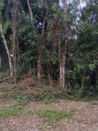 Terreno Condomínio Fechado Onde Você Pode Sentir O Ar Puro E Ter Toda A Tranquilidade De Morar Em Um Ambiente Recluso, Você Consegue Chegar Ao Centro Da Cidade E Se Mantém Perto De Tudo Que Precisa.