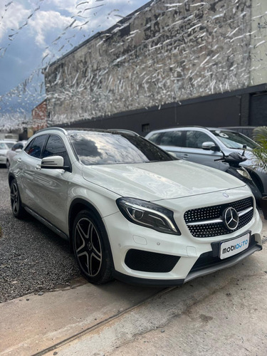 Mercedes-Benz Classe GLA 2.0 Sport Turbo 5p