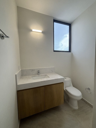 Moderna Casa De 3 Recámaras En Real Montejo Entrega En 6 Meses