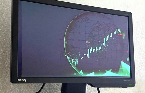 Monitor Benq Led 16 Pulgadas Wide Screen Vga + Cables Outlet Negro (Reacondicionado)