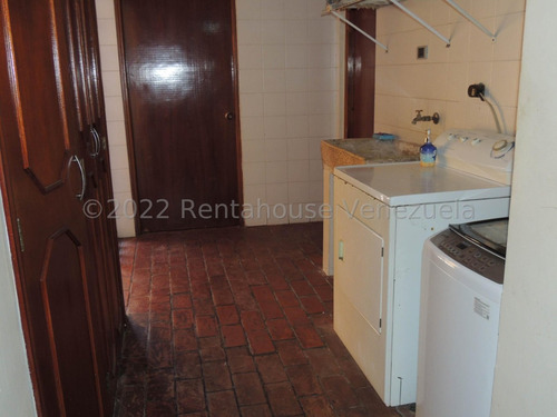 Townhouse En Alquiler Ubicado En Altos De Guataparo Valencia Carabobo 23-24556, Eloisa Mejia