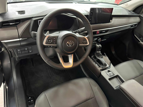 Imagen 4 de 10 de Toyota Yaris G