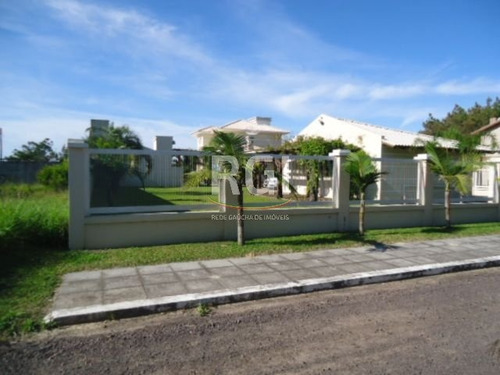 Casa Em Centro Com 4 Dormitórios - Mf21956
