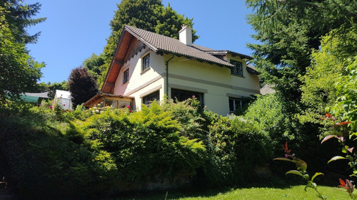 Imagen 21 de 29 de Importante Propiedad Céntrica En Bariloche , Ideal Inversores. Atención Empresas Constructoras, Predio Apto Para Importante Desarrollo Inmobiliario! Apto Destino Turístico, Hostel U Hostería.