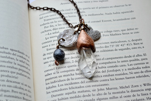 Imagen 2 de 7 de Collar Boho Con Piedra Cuarzo, Corazon, Flor, Cobre, Cod1