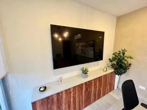 Casa De Una Planta Equipada Y Amueblada De Tres Habitaciones Y Piscina