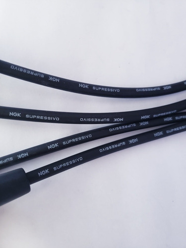 Cables De Bujia Fiesta Max Y Move Punta Metal Original Ngk