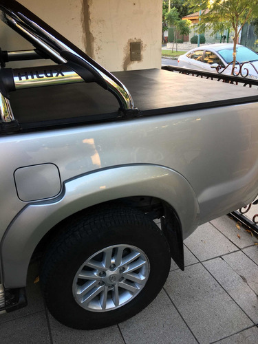 Toyota Hilux 3.0 Cd Srv Cuero 171cv 4x2 2014