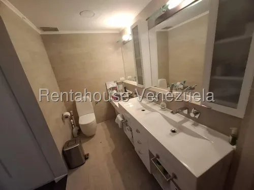 Agp Increíble Apartamento Con Cocina Moderna Y Espacios Bien Distribuidos En Venta En Campo Alegre 25-13252 Ys