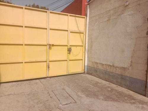 Rento Bodega Comercial En Atizapan Centro En Avenida Adolfo Lopez Mateos Rhb46