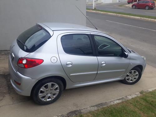 Peugeot 207 Xr 1.4 Flex 8v 5p