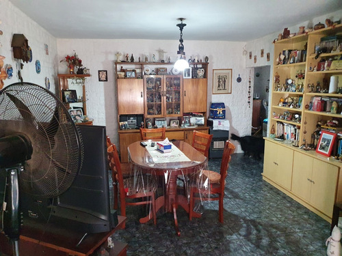 Imagen 1 de 15 de Inmobiliaria Rias Altas Vende Casa Con Muchas Comodidades