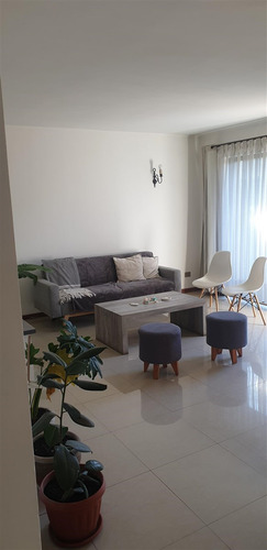 Casa En Venta Linda Casa De 1 Piso 4 Dorm. En Talca